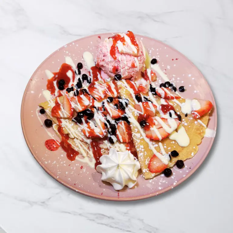 Holy Berrylicious Crepe